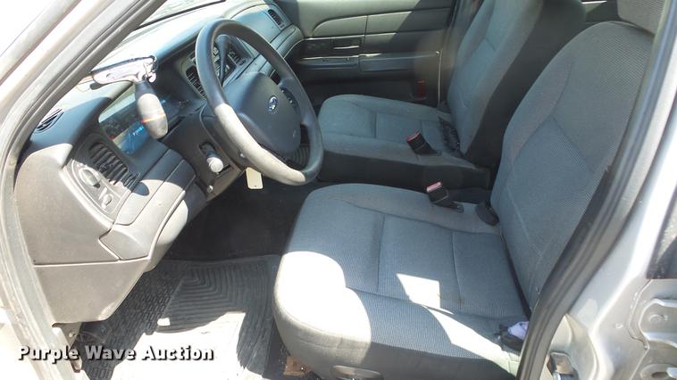 image for item DE7170 2006 Ford Crown Victoria Police Interceptor