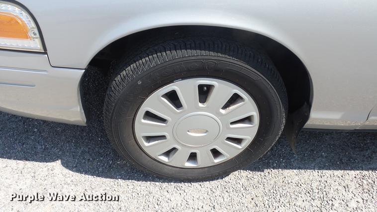 image for item DE7170 2006 Ford Crown Victoria Police Interceptor