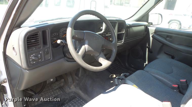 image for item DE7171 2006 Chevrolet Silverado 1500 pickup truck