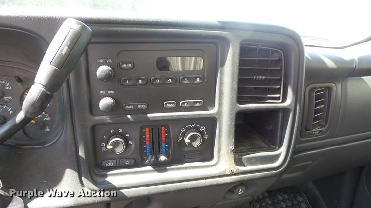 image for item DE7171 2006 Chevrolet Silverado 1500 pickup truck