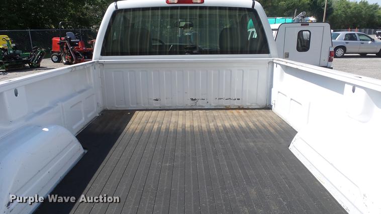 image for item DE7171 2006 Chevrolet Silverado 1500 pickup truck