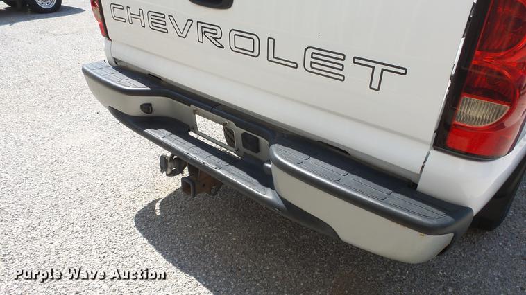 image for item DE7171 2006 Chevrolet Silverado 1500 pickup truck