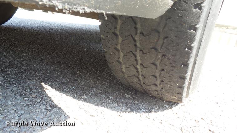 image for item DE7171 2006 Chevrolet Silverado 1500 pickup truck