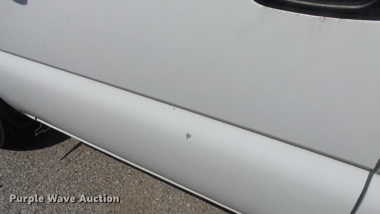 image for item DE7171 2006 Chevrolet Silverado 1500 pickup truck