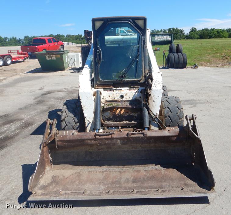 image for item EI9224 2003 Bobcat S250 skid steer