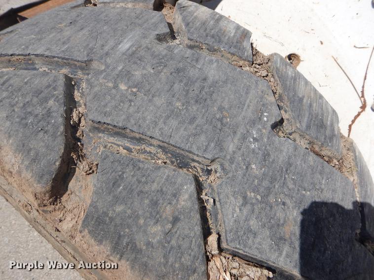 image for item EI9224 2003 Bobcat S250 skid steer