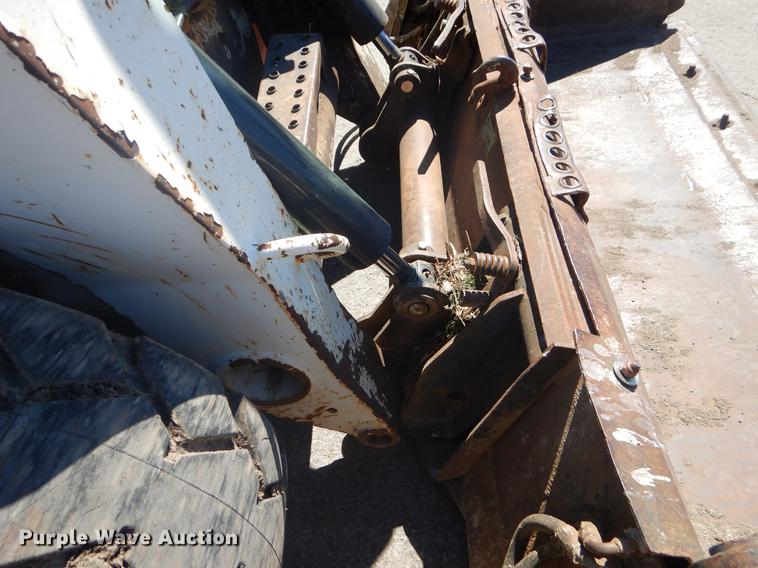 image for item EI9224 2003 Bobcat S250 skid steer