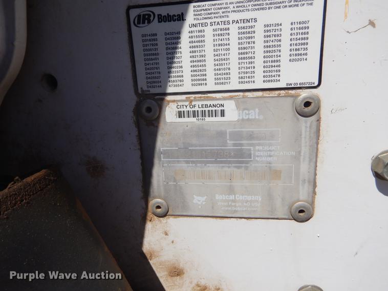 image for item EI9224 2003 Bobcat S250 skid steer