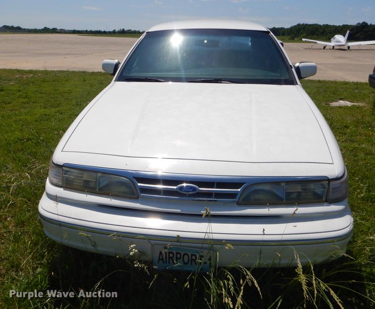 image for item EI9236 1996 Ford Crown Victoria Police Interceptor