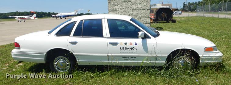 image for item EI9236 1996 Ford Crown Victoria Police Interceptor