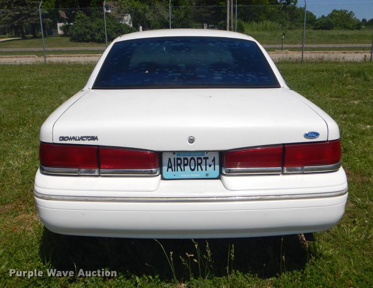 image for item EI9236 1996 Ford Crown Victoria Police Interceptor