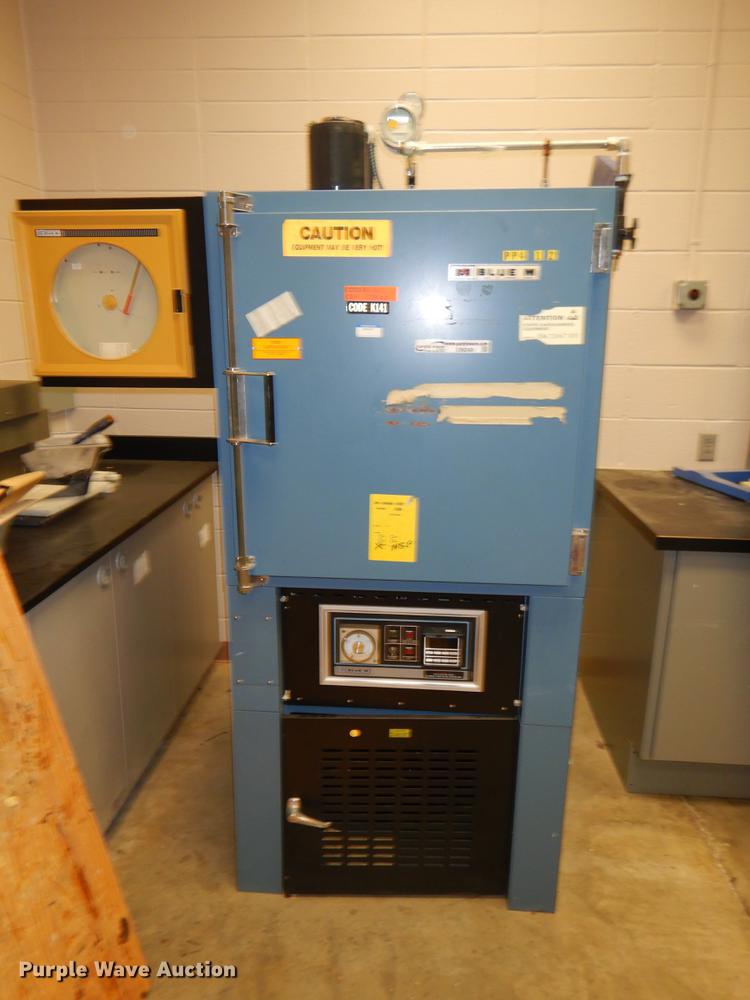 image for item EI9240 Blue M V0-19C vacuum oven