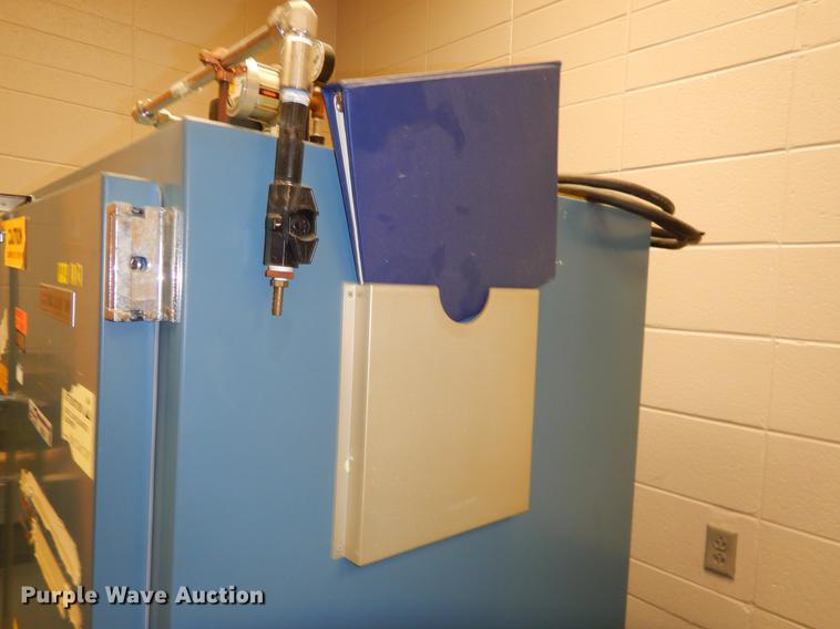 image for item EI9240 Blue M V0-19C vacuum oven