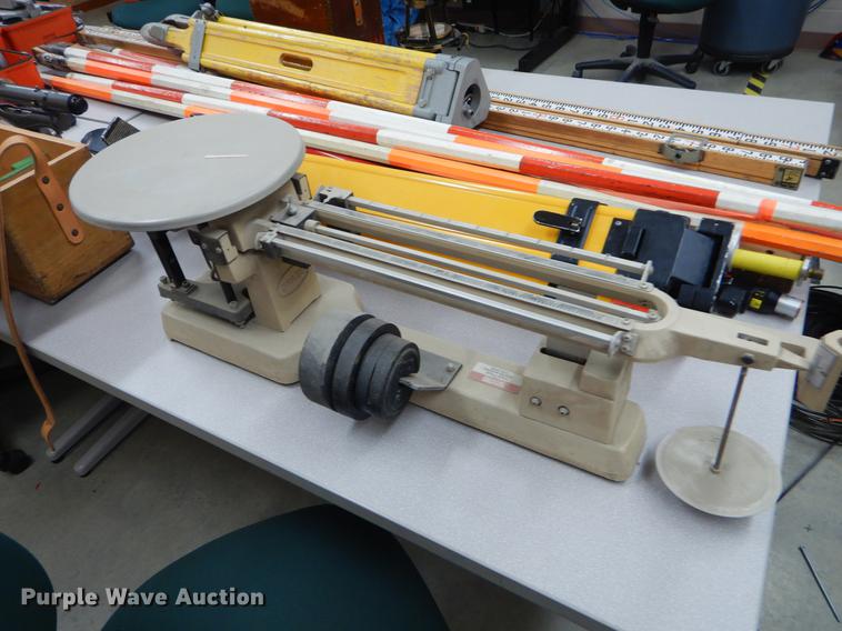 image for item EI9242 Surveying equipment