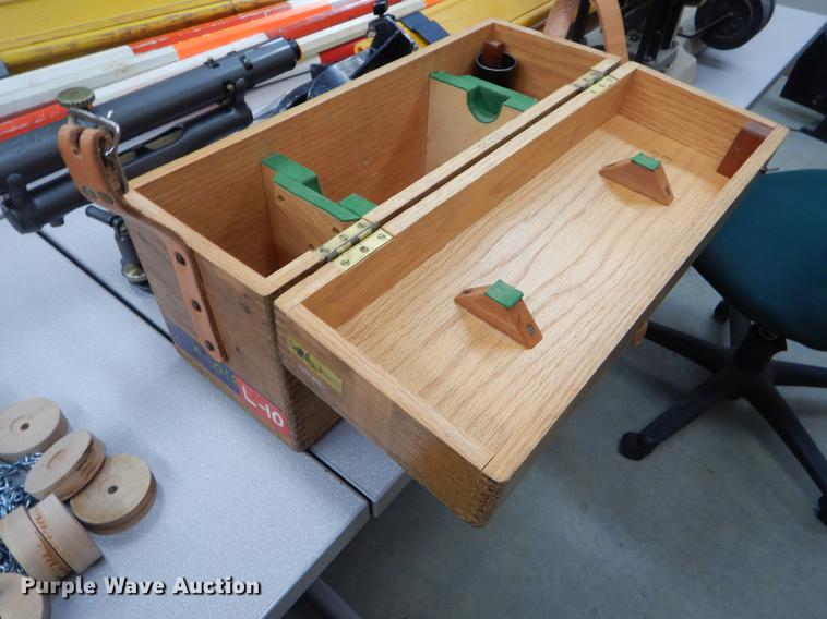 image for item EI9242 Surveying equipment