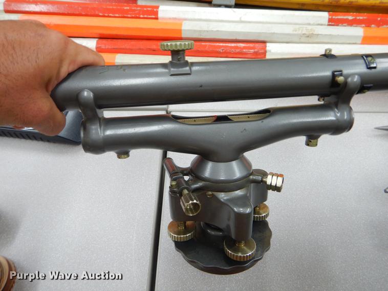 image for item EI9242 Surveying equipment