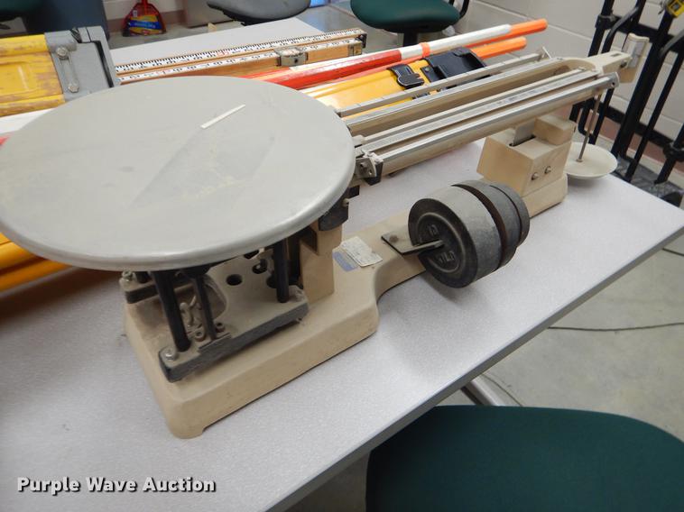 image for item EI9242 Surveying equipment