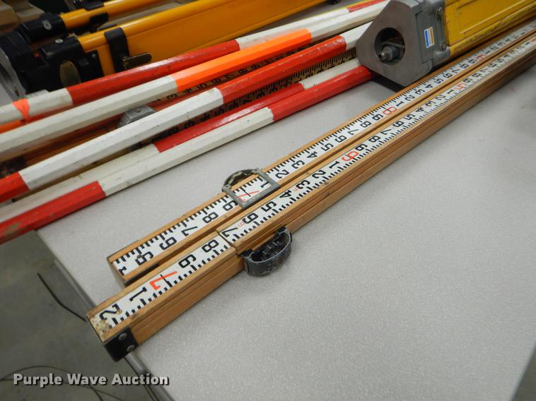 image for item EI9242 Surveying equipment