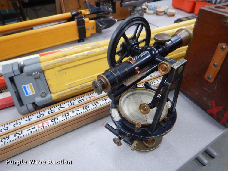 image for item EI9242 Surveying equipment