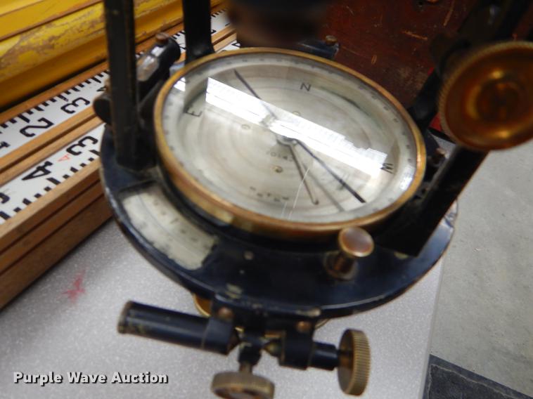 image for item EI9242 Surveying equipment