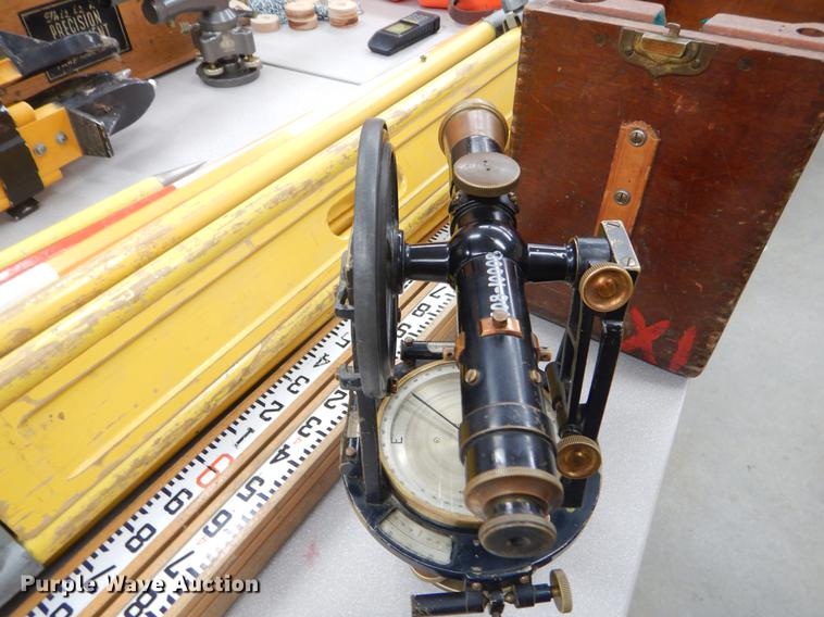 image for item EI9242 Surveying equipment