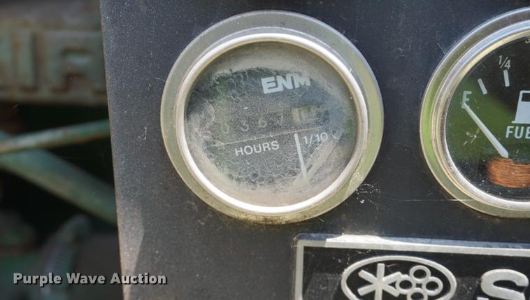 image for item EJ9464 Sullair 125 air compressor