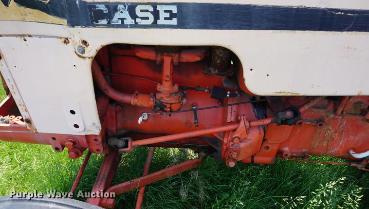 image for item EJ9468 Case 440 tractor