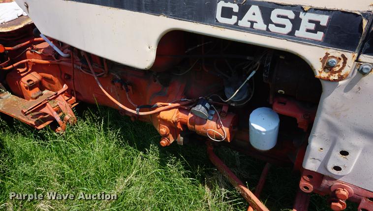 image for item EJ9468 Case 440 tractor