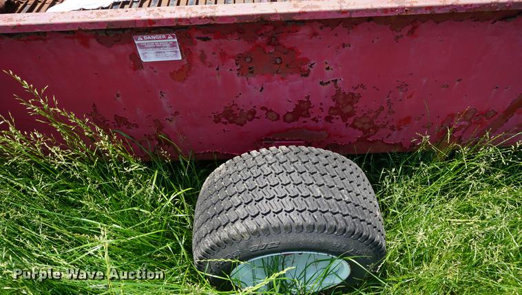 image for item EJ9469 Mill-creek manure spreader