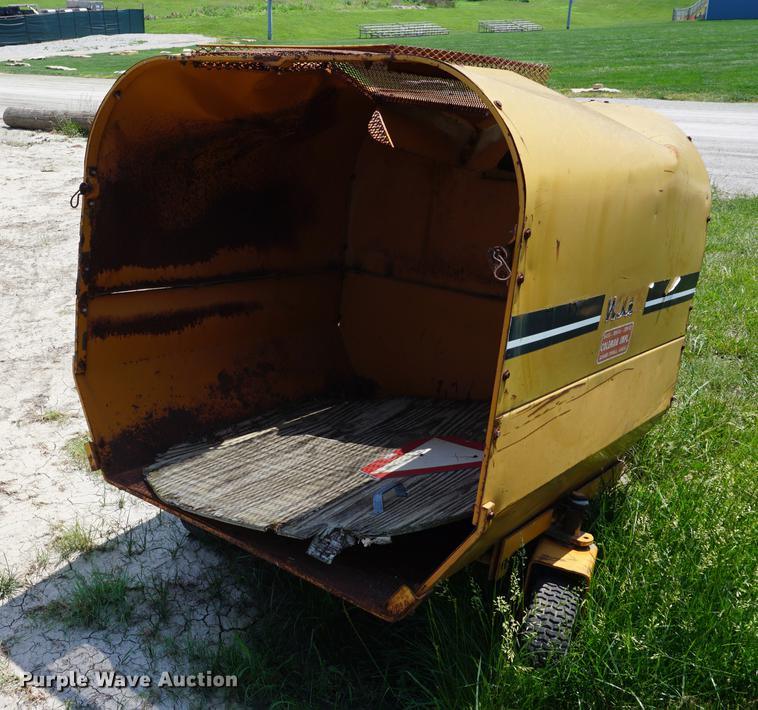 image for item EJ9471 Woods grass vacuum