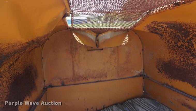 image for item EJ9471 Woods grass vacuum