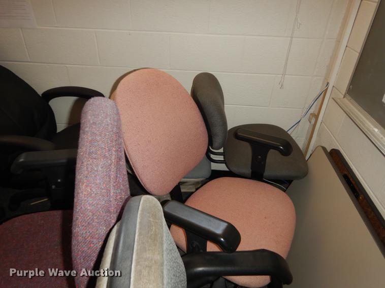 image for item EK9293 Approximately 30 chairs