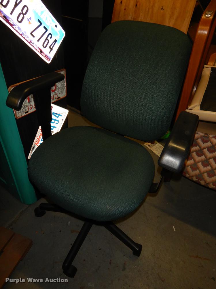 image for item EK9295 (15) office chairs