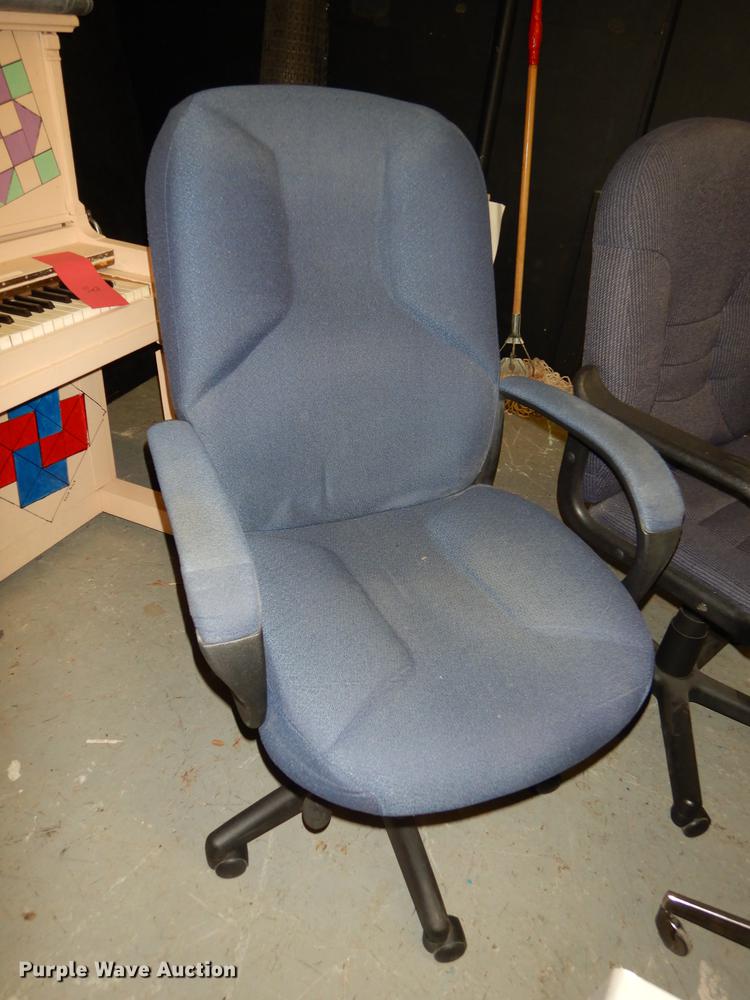 image for item EK9295 (15) office chairs