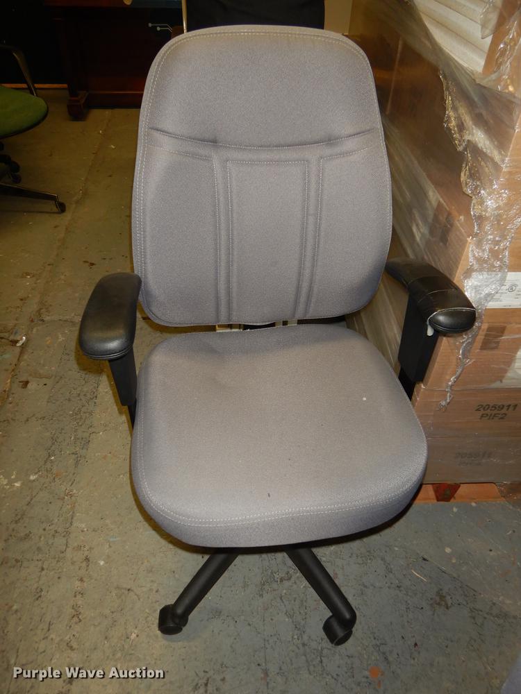 image for item EK9295 (15) office chairs