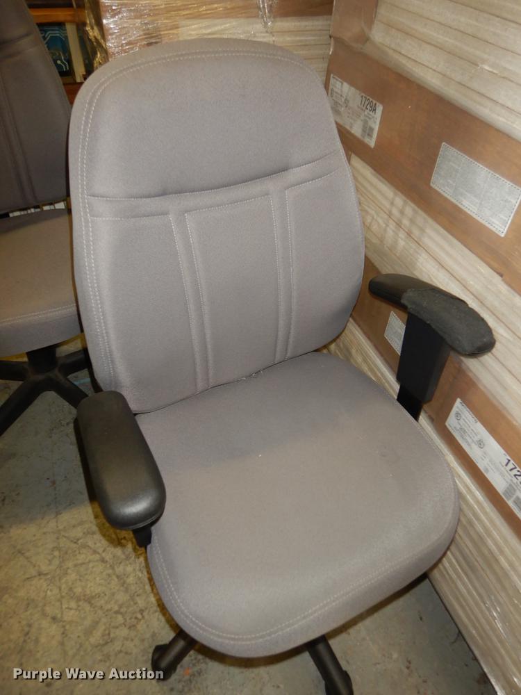 image for item EK9295 (15) office chairs