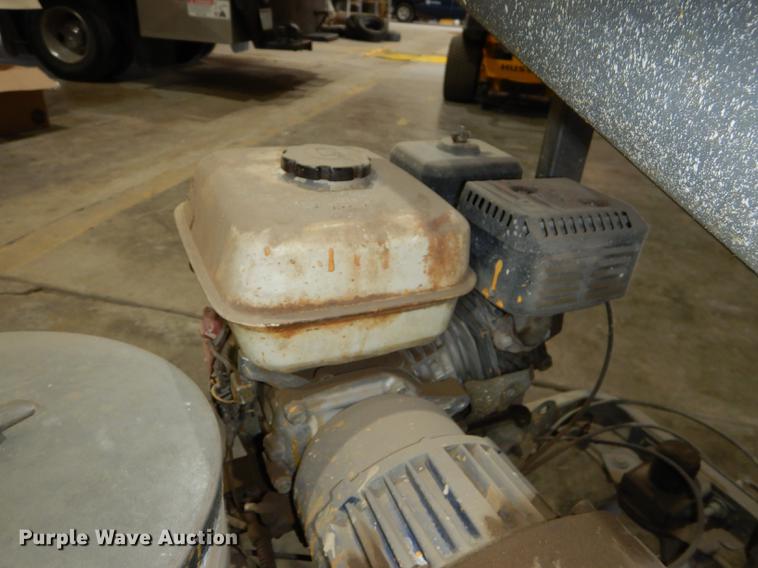 image for item EK9301 Double line striper unit