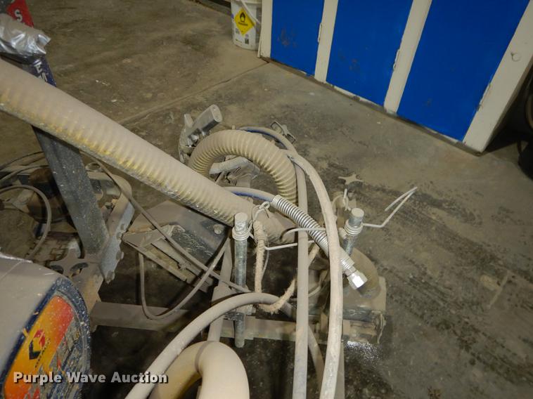 image for item EK9301 Double line striper unit