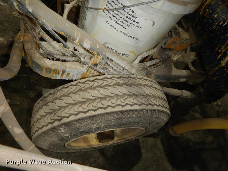 image for item EK9301 Double line striper unit