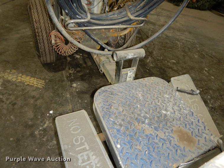 image for item EK9301 Double line striper unit