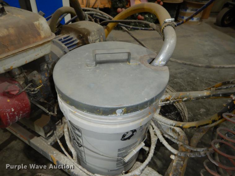 image for item EK9301 Double line striper unit