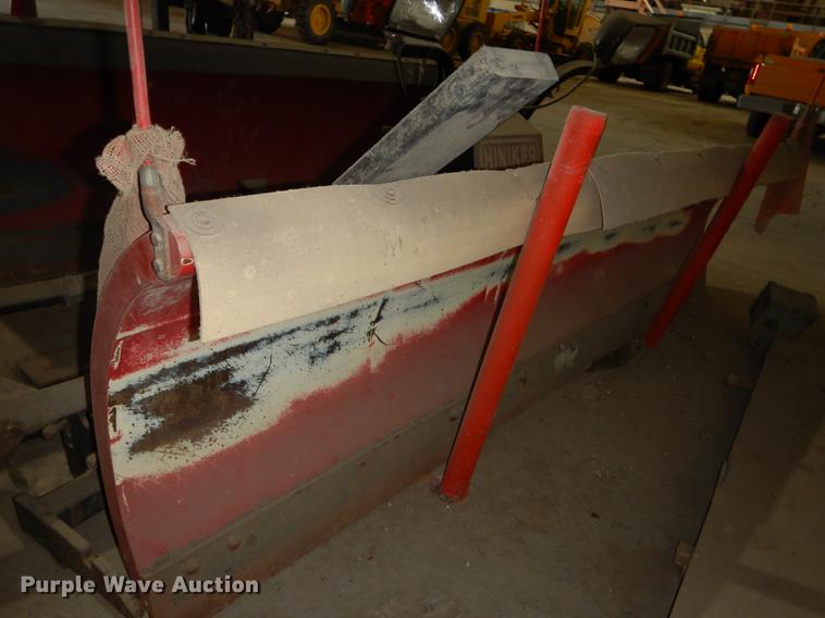 image for item EK9303 Hiniker 2901-0 snow plow
