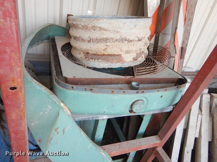 image for item EK9304 GM backup generator