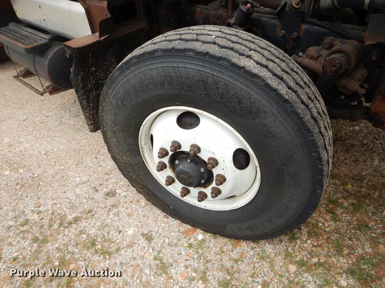 image for item EK9514 2002 International 2554 dump truck