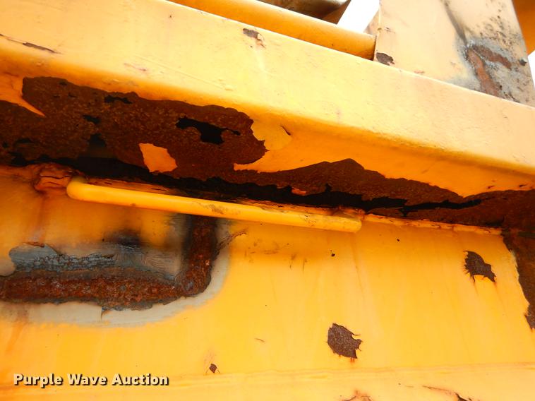 image for item EK9514 2002 International 2554 dump truck