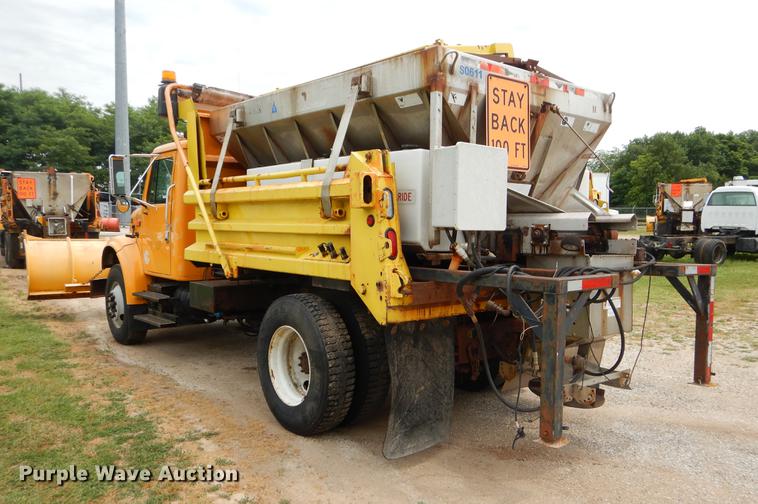 image for item EK9516 2001 International 4900 dump truck