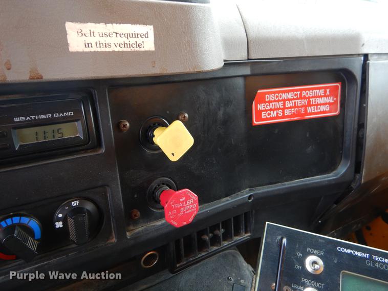 image for item EK9516 2001 International 4900 dump truck