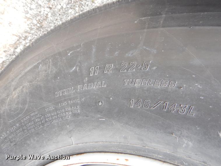 image for item EK9516 2001 International 4900 dump truck