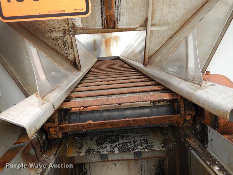 image for item EK9516 2001 International 4900 dump truck