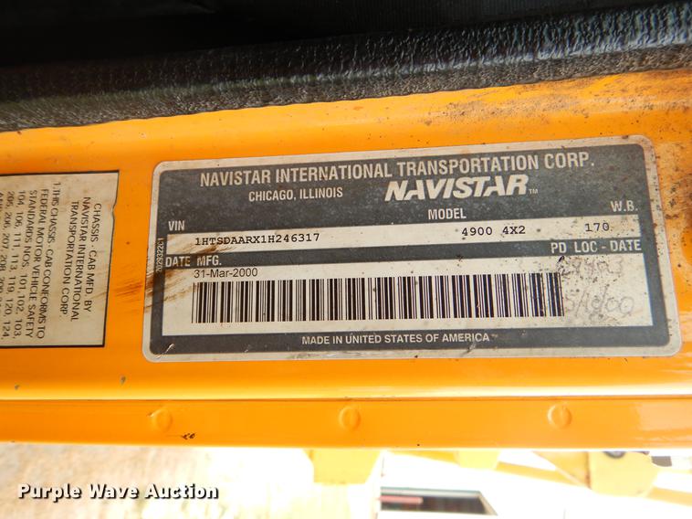 image for item EK9516 2001 International 4900 dump truck